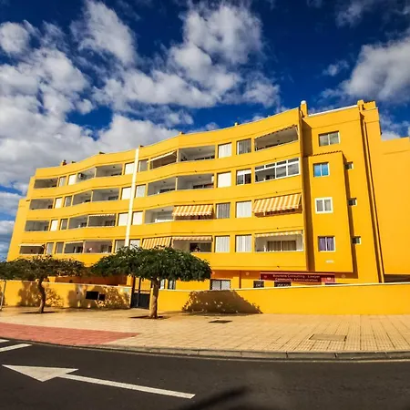 Terraza Cristianos ארונה